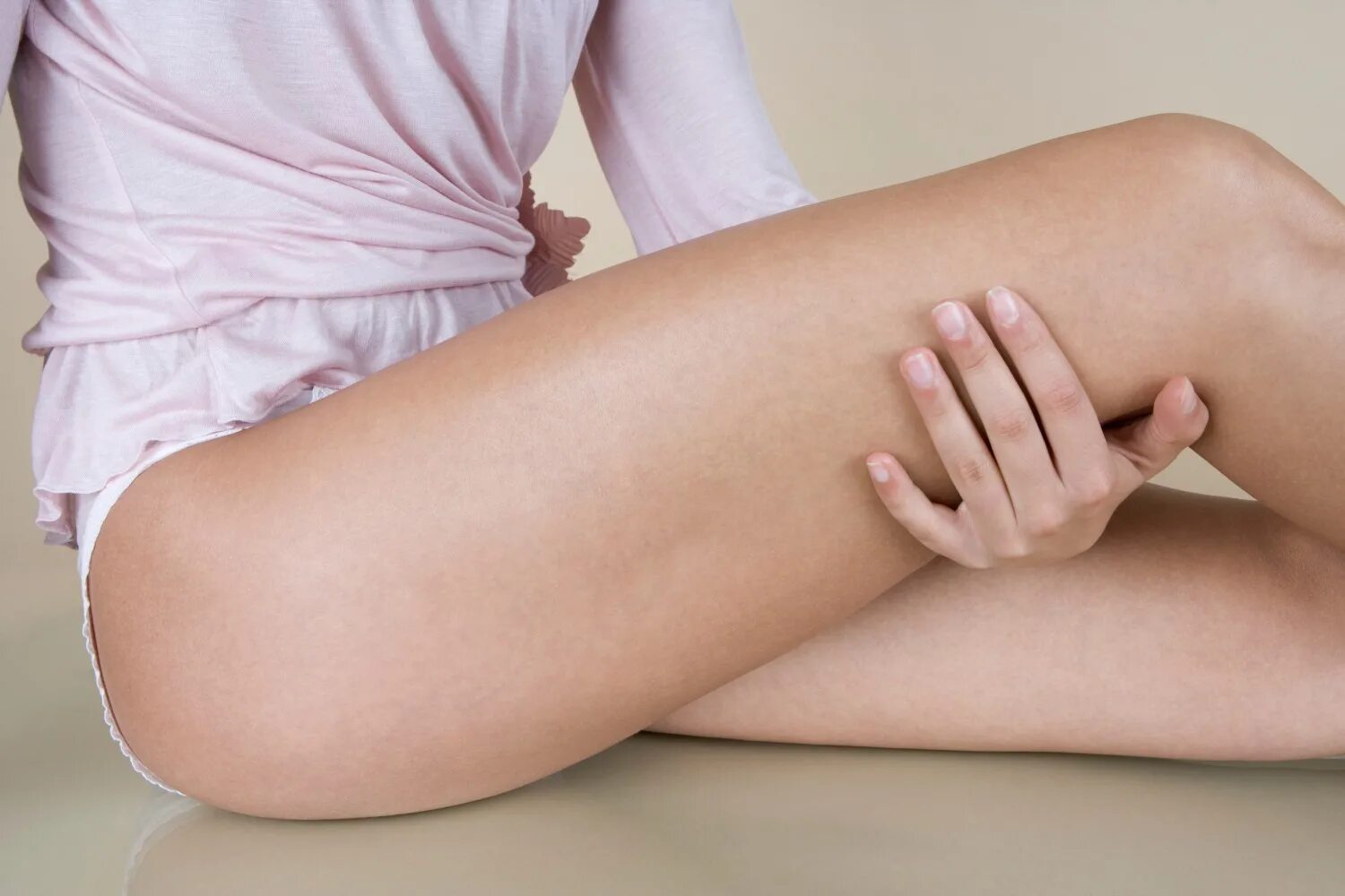 Woman Cellulite Squeezed with Her Hands Stock Image - Image of marks, pregnancy: