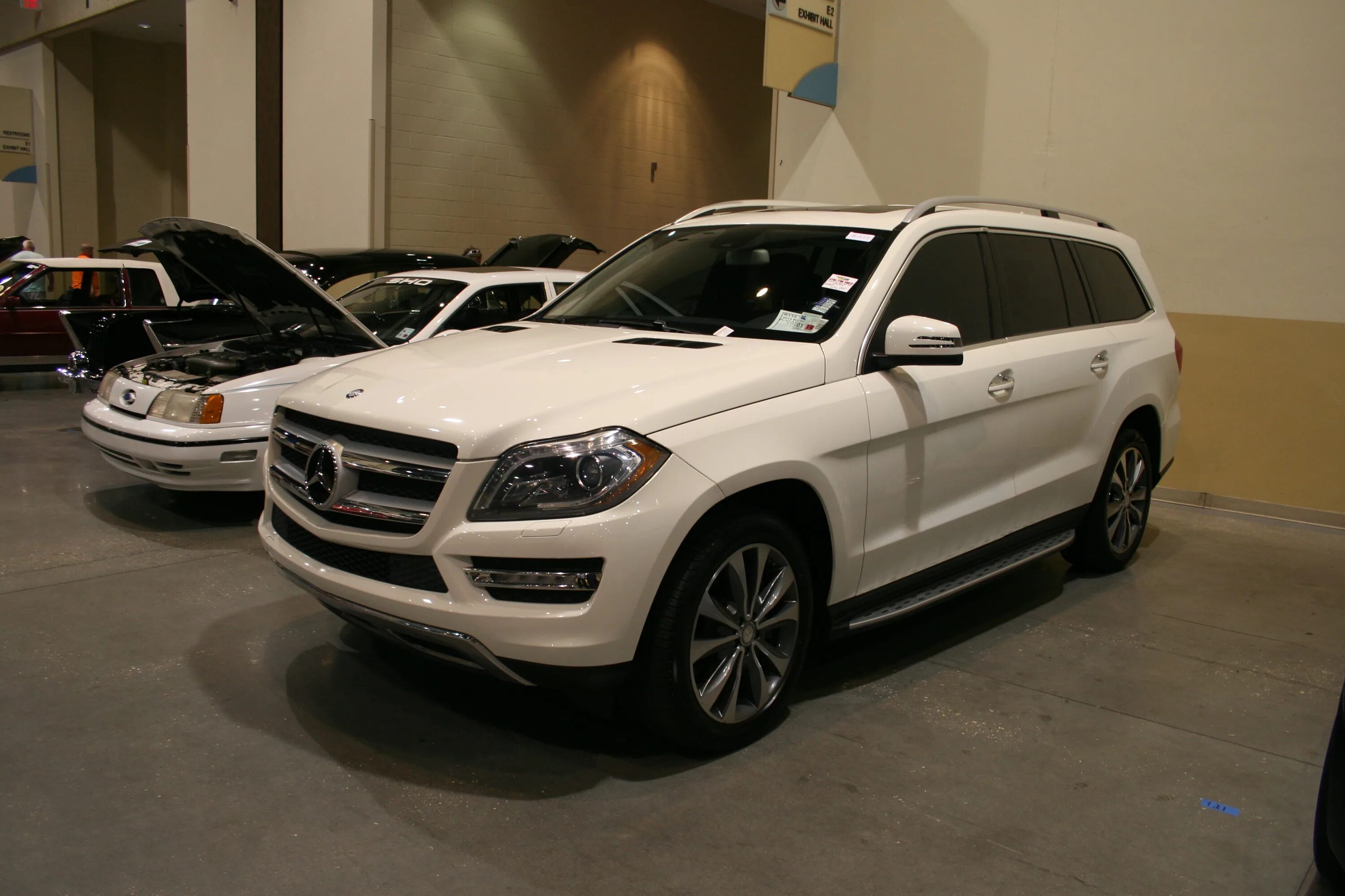 Mercedes gl450 4matic. Mercedes gl450 4matic. Mercedes gl450 4matic. Мерседес бенц gl450 4matic. Мерседес гл 450.