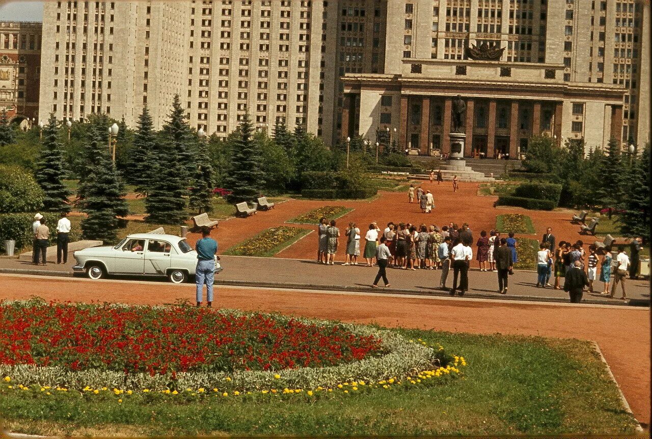 Парки советского времени. Москва 1956 в фотографиях Жака Дюпакье. СССР Жака Дюпакье. Москва МГУ 1960. СССР глазами Жака Дюпакье.