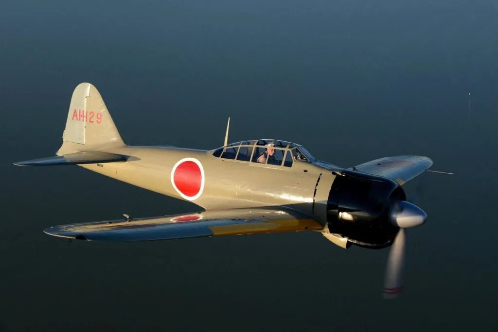 Mitsubishi a6m. Mitsubishi a6m Zero. Mitsubishi a6m Zero самолет. Мицубиси a6m Зеро. Mitsubishi a6m Zero камикадзе.