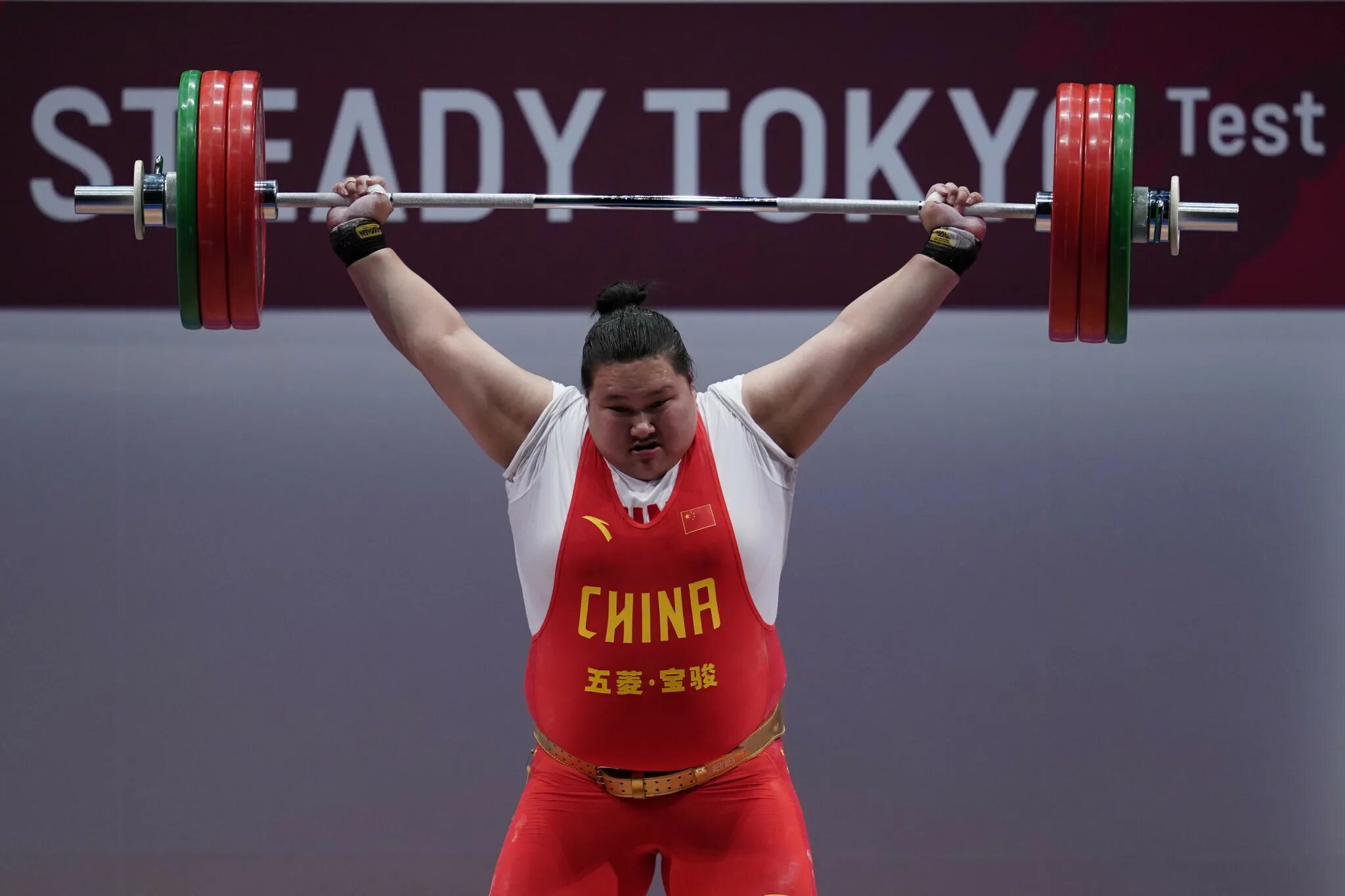Тяжелая атлетика азия. Wenwen li, китай. Храпатый штангист. Тяжелая атлетика азия. Тяжелоатлеты 2023.