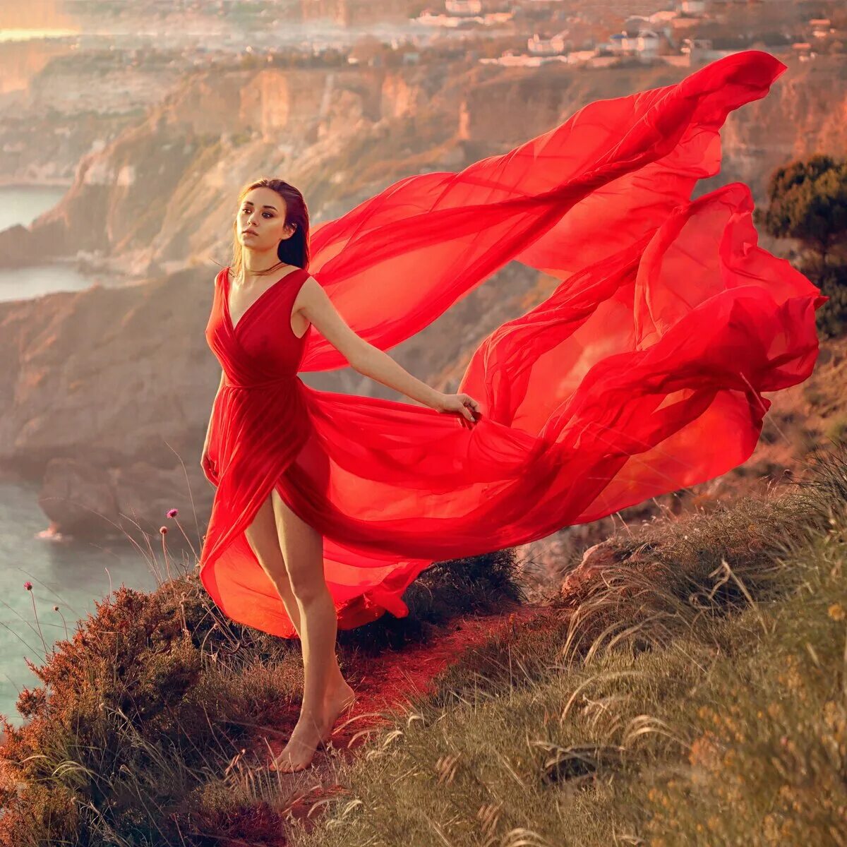 Летящее платье. Платье развивающееся на ветру. Развивающиеся на ветру платье.