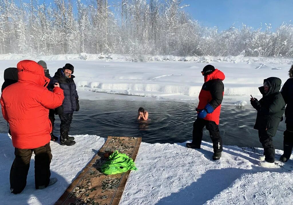 Якутия зимой. Магадан зимой. Зимние забавы в Якутии. Еловское водохранилище зимние развлечения.