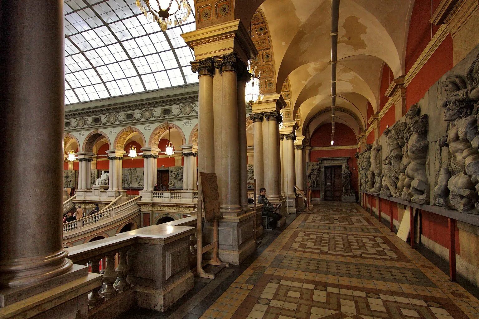 Музей академии штиглица. Академия имени штиглица санкт-петербург. Мухинская академия художеств в санкт-петербурге. Музей академии барона штиглица в санкт-петербурге. Купол академии штиглица.