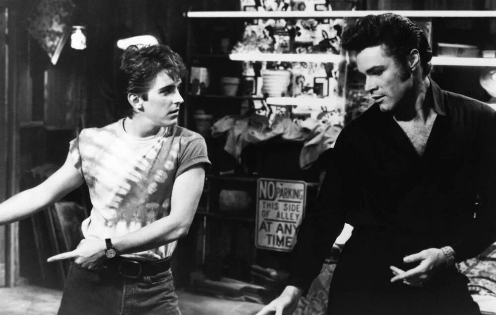 отель разбитых сердец (1988). разбивающий сердца фильм 1972. Heartbreak hotel. отель разбитых сердец (1988). кит чарли.