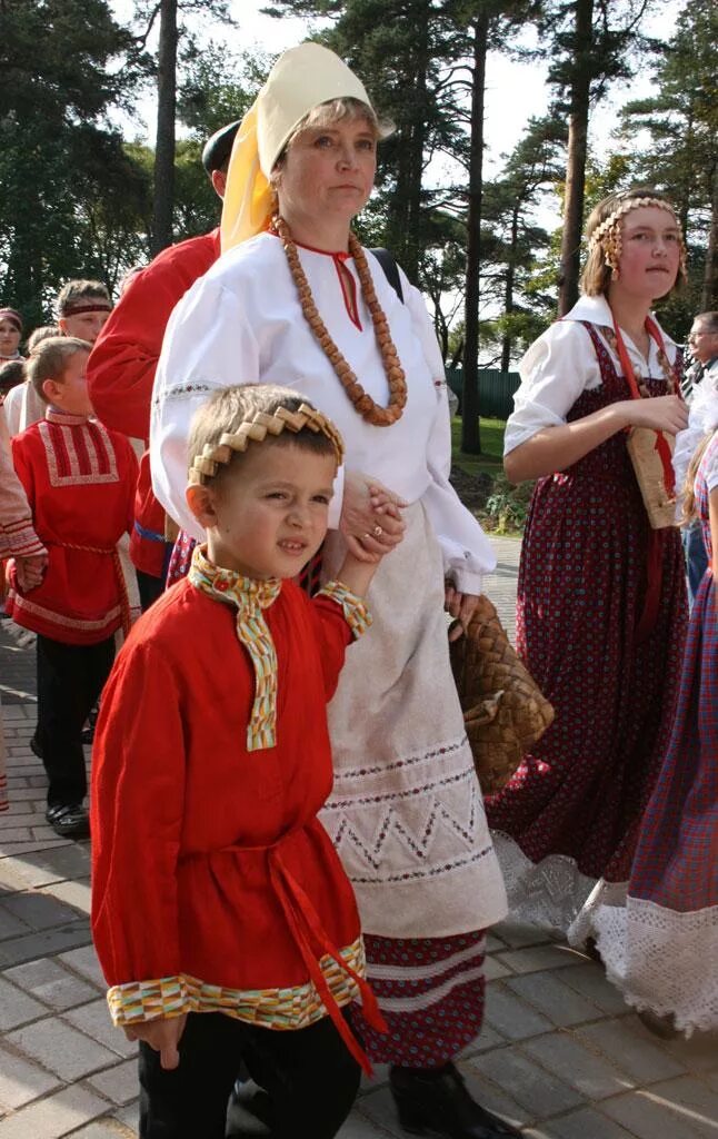 Народ на 23 год. Депортация чеченского народа 1944г. С праздником 23 февраля. Депортация ингушского народа 1944. Депортация ингушей в 1944.