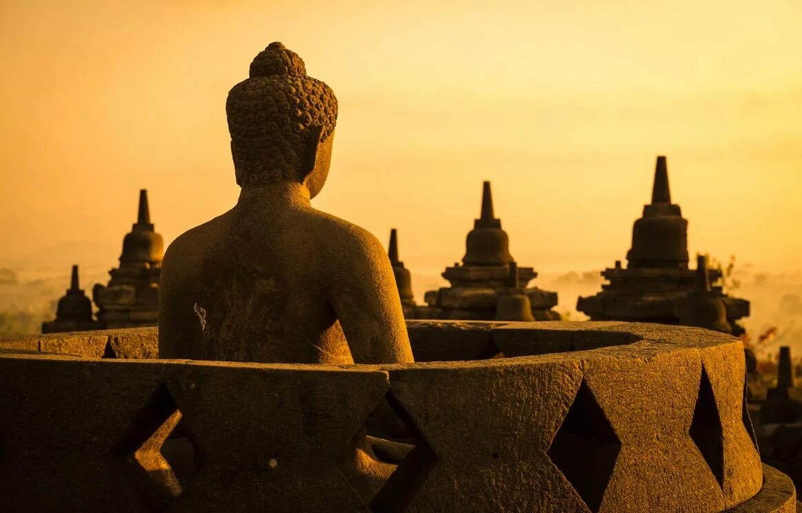 Бали Будда. Бали буддизм. Памятник большом Будда на острове Бали. Ступа закат. Буда ютуб