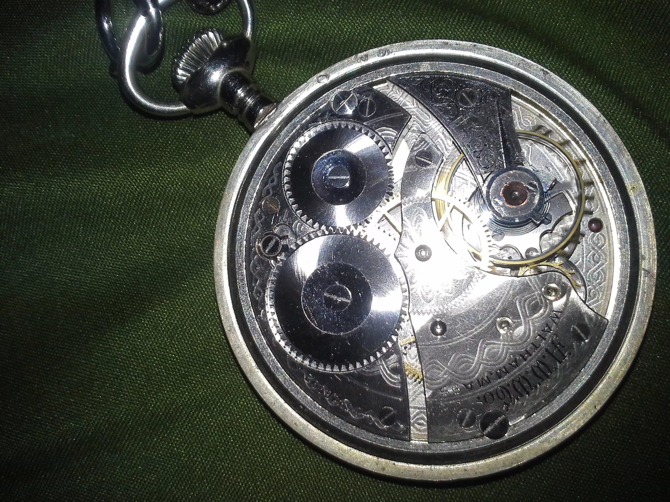 Как завести карманные часы. Waltham watch company часы. waltham часы карманные. карманные механизмы. механизм карманных часов.