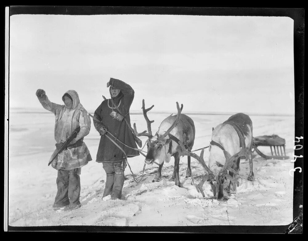 Чум ненцы ханты. Ханты и манси вороний день. Вурна хатл вороний день. Лузан ханты и манси. Черный ханты.