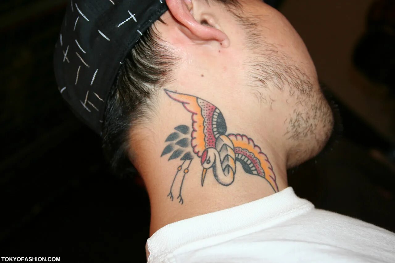 Японское тату на шее. Тату на шее. тату на шее мужские. красивое тату на шее для мужчин. тату на шее мужские цветные.
