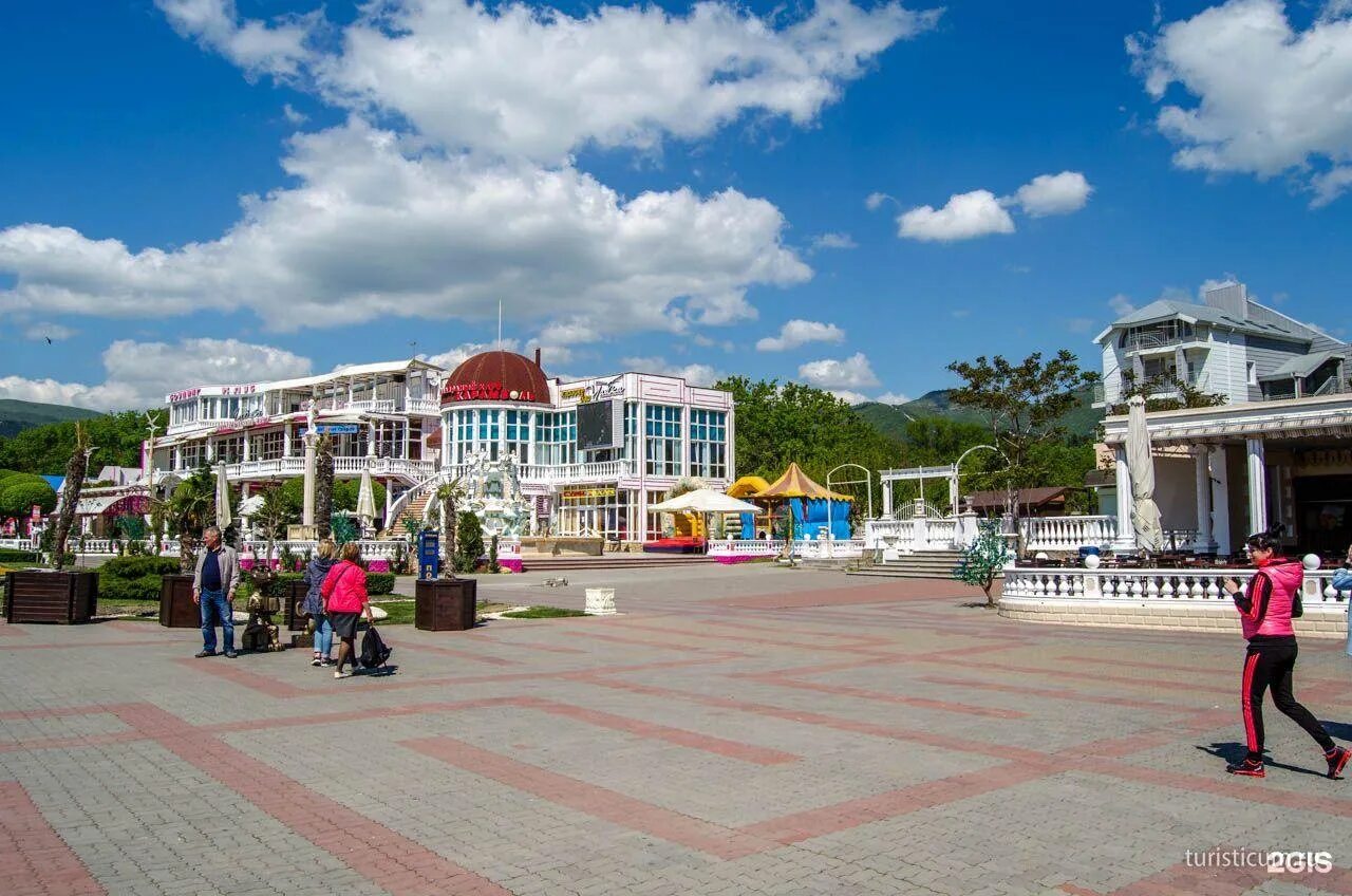 Фото кабардинки. Курортный городок Кабардинка. Посёлок Кабардинка Краснодарский край. Село Кабардинка Геленджик. Набережная Кабардинка Краснодарский край.