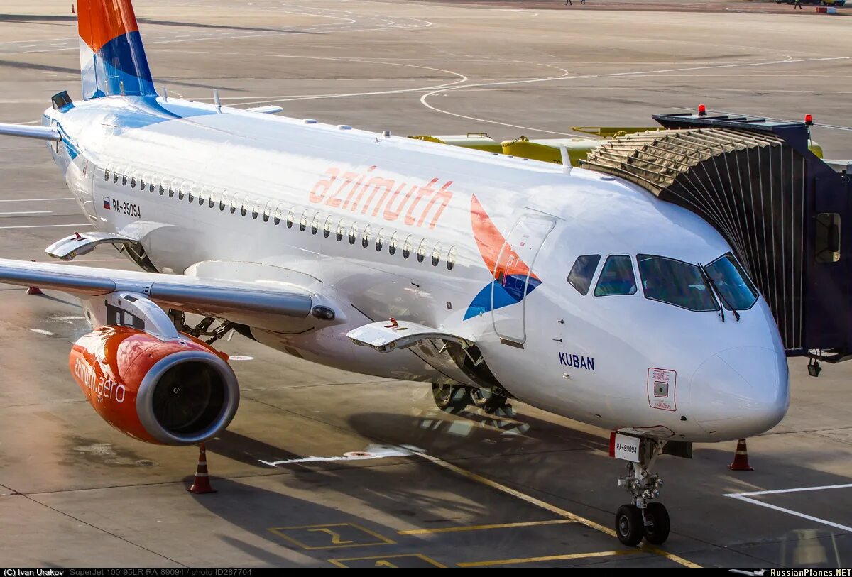 Суперджет последние новости. Sukhoi Superjet 100-95. Сухой RRJ-95lr-100. Superjet 100 Azimuth. Суперджет 100 95 самолет.