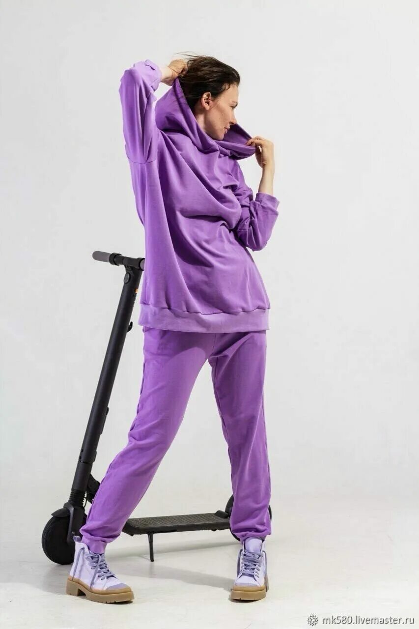Спортивный костюм футер купить. Костюм теплый с начесом adidas женский 2020. Спортивный костюм женск. Фиолетовый спортивный костюм. Лиловый спортивный костюм.