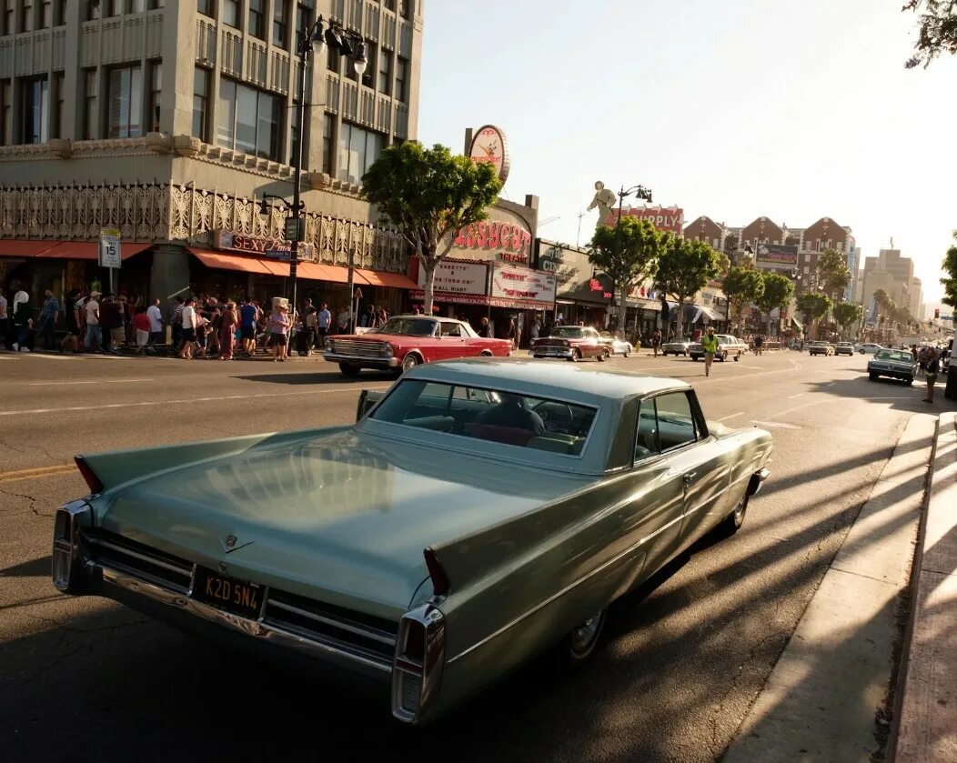 Once hollywood. Кадиллак из однажды в Голливуде. Кадиллак Лос Анджелес. Cadillac Coupe Deville 1966 однажды в Голливуде. Однажды в Лос Анджелесе.