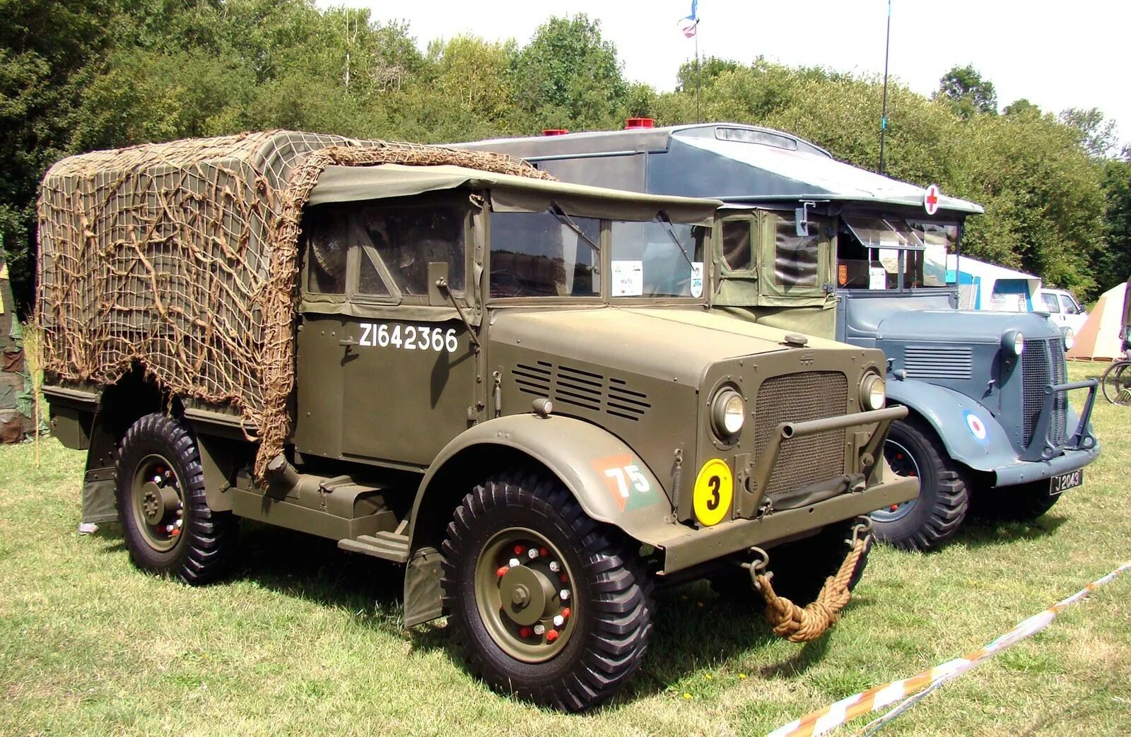 Грузовик второй мировой. Грузовик Austin k2. Санитарный автомобиль Austin k2. Opel Blitz 3.6-6700а. Военные Грузовики Англии Bedford.