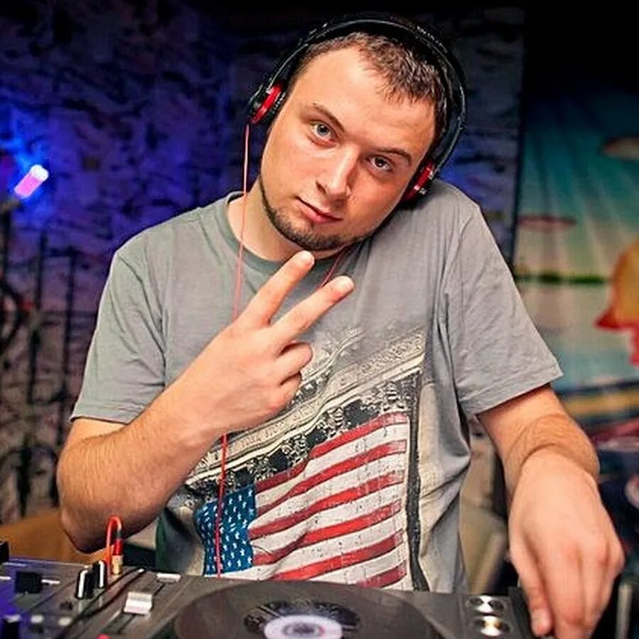 Dj timur. Dj timur. Группа dabro дабро. Mango исполнитель. Dj timur.