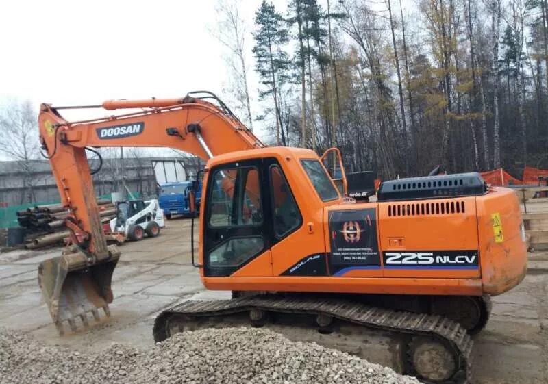 Doosan s225nlc-v. Экскаватор Дусан 225 Солар. Экскаватор Doosan s225nlc-v. Doosan 225 NLC-V. Экскаватор дусан 225