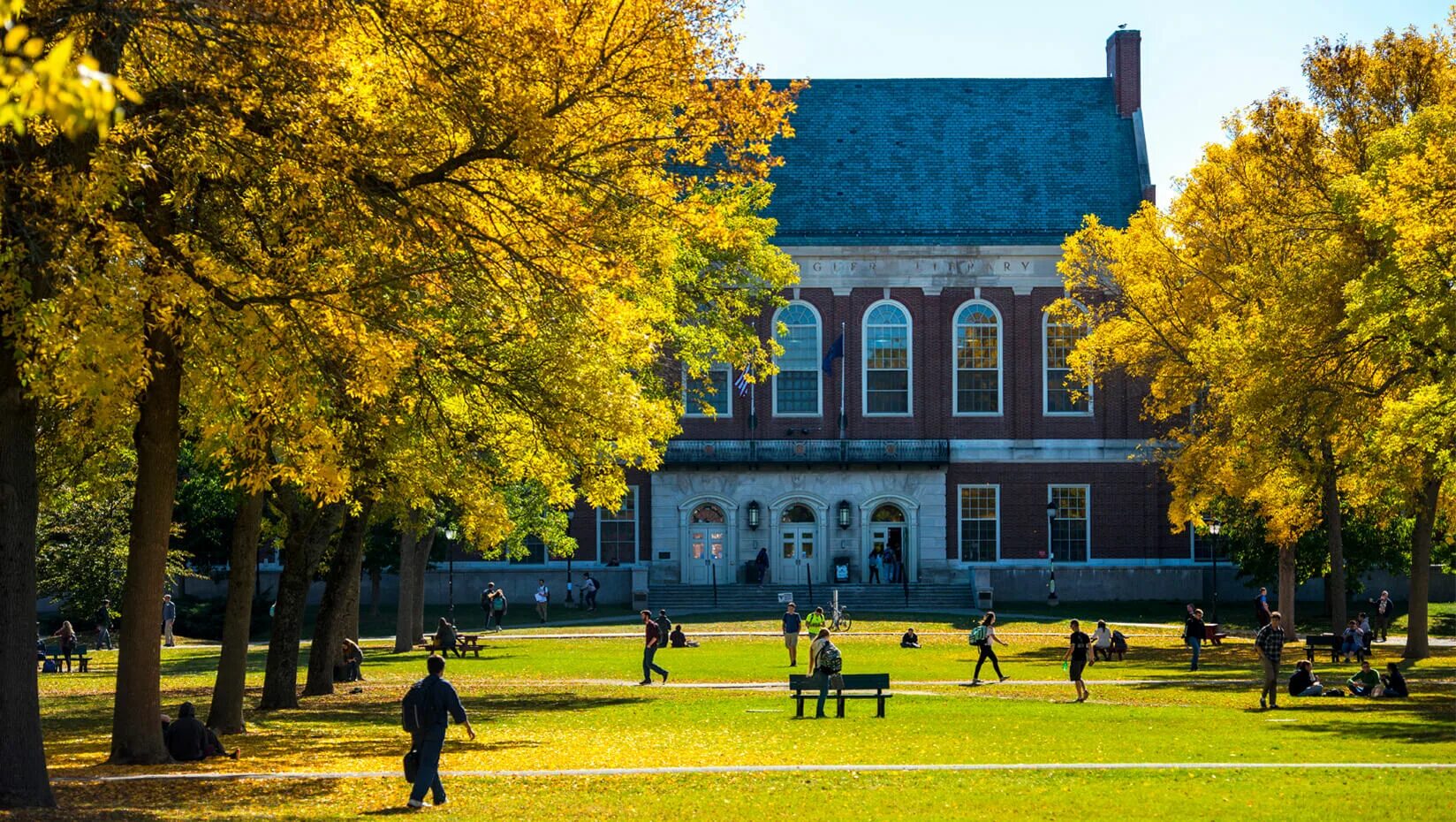 Main university. Университет мэна. Мэн штат универ. University of Maine at Farmington. Университета мэна в городе Ороно.