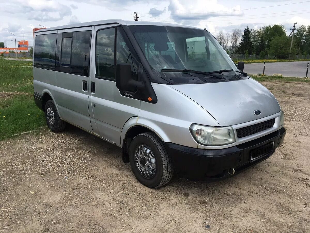 Бу транзит в области. Ford Transit 2005. Микроавтобус Ford Transit 2005. Форд Транзит 2005 дизель. Форд Транзит 2.0 2005 дизель.