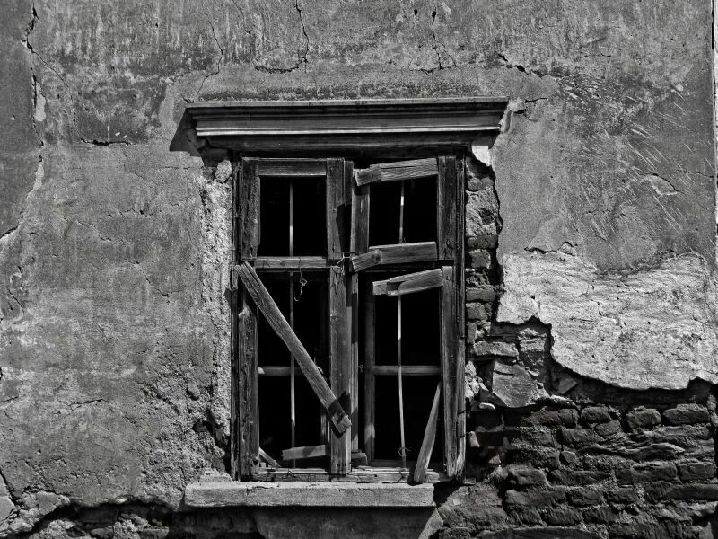 Разрушенное окно. Старинные окна. Текстура старого окна. Старая оконная рама.