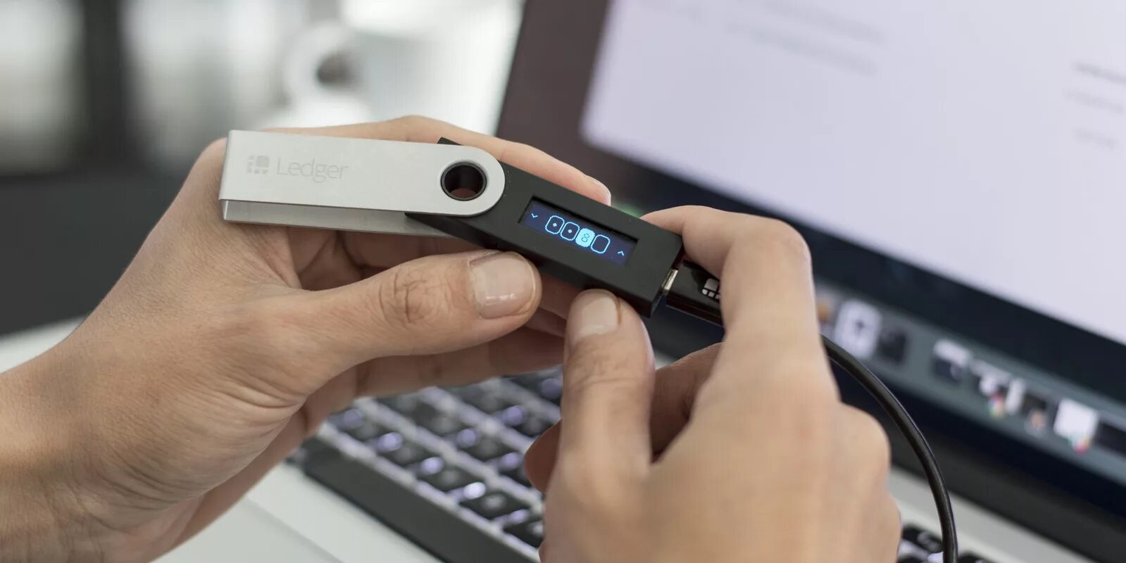 Криптокошелек без верификации. Аппаратный криптокошелек ledger nano s. аппаратный кошелек для криптовалют ledger nano s. криптокошелек leger nano x. кошелек биткоин леджер.