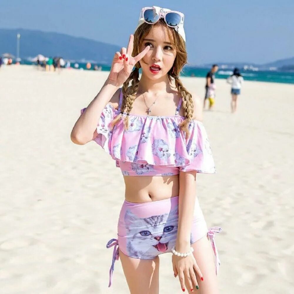 Купальник ice play. Купальник бестель вишенка. Купальники для девочек с рюшами. Купальник с динозаврами с шейна. Скромный купальник.