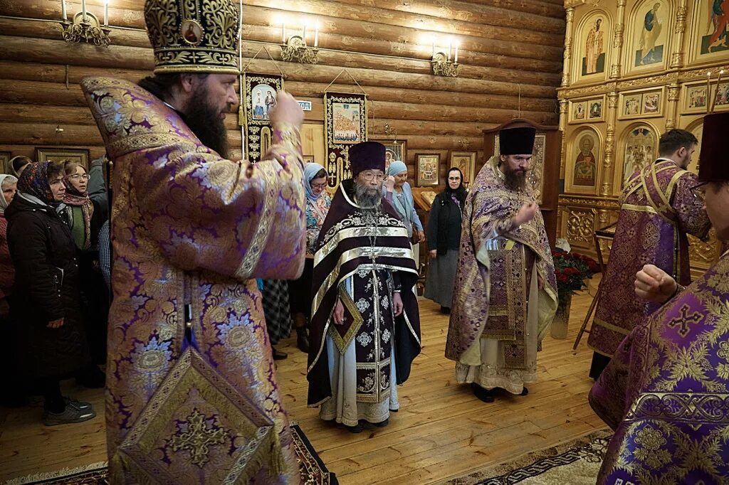 камышлов, храм 40 мучеников. старшая сестра церкви. сегодня служилась литургия. святой троицы в белграде. литургия на выезд.