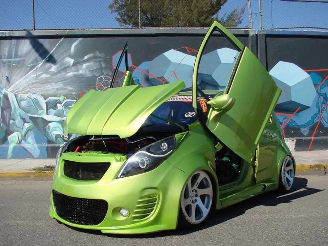 Tez yoz uz. Chevrolet Spark Tuning. Spark Tuning 2021. Chevrolet Spark обвес. Тюнингованный Шевроле Спарк.