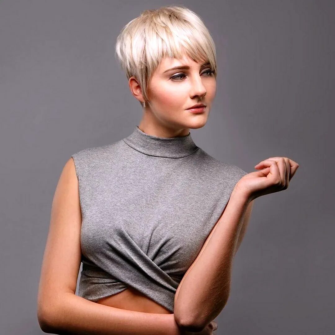 60+ Chic Hairstyles for Women Over 40 to Consider in 2025
