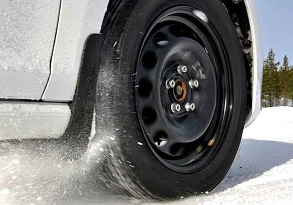 Фото гопника запаски зимой. Летняя запаска зимой. Летняя запаска зимой. Летняя запаска зимой на заднем колесе. Летняя запаска зимой.