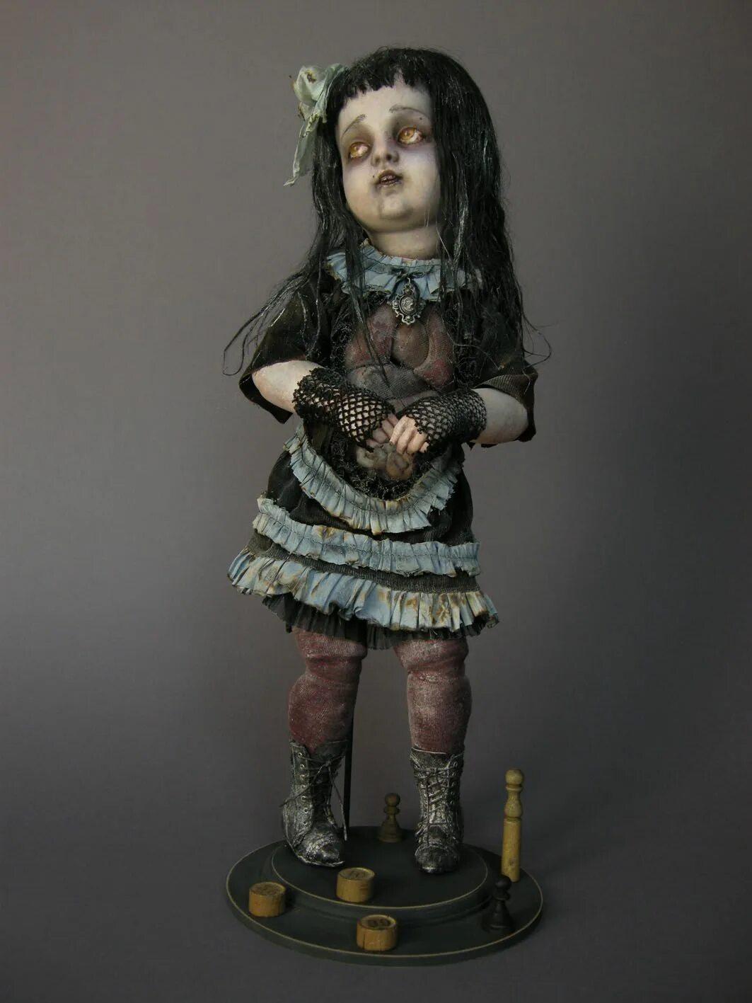 Ужасный билли. Куклы Жюльена Мартинеса. Жульен Мартинес кукольник. Кукла Маринез Мартинес.