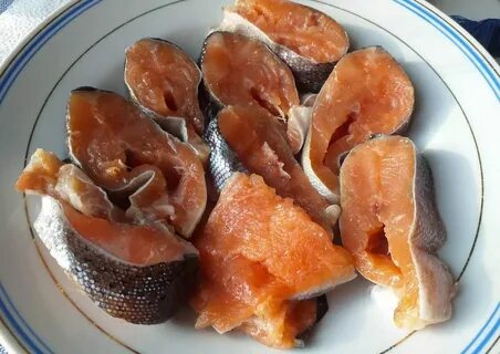 Засолить стейки форели вкусно