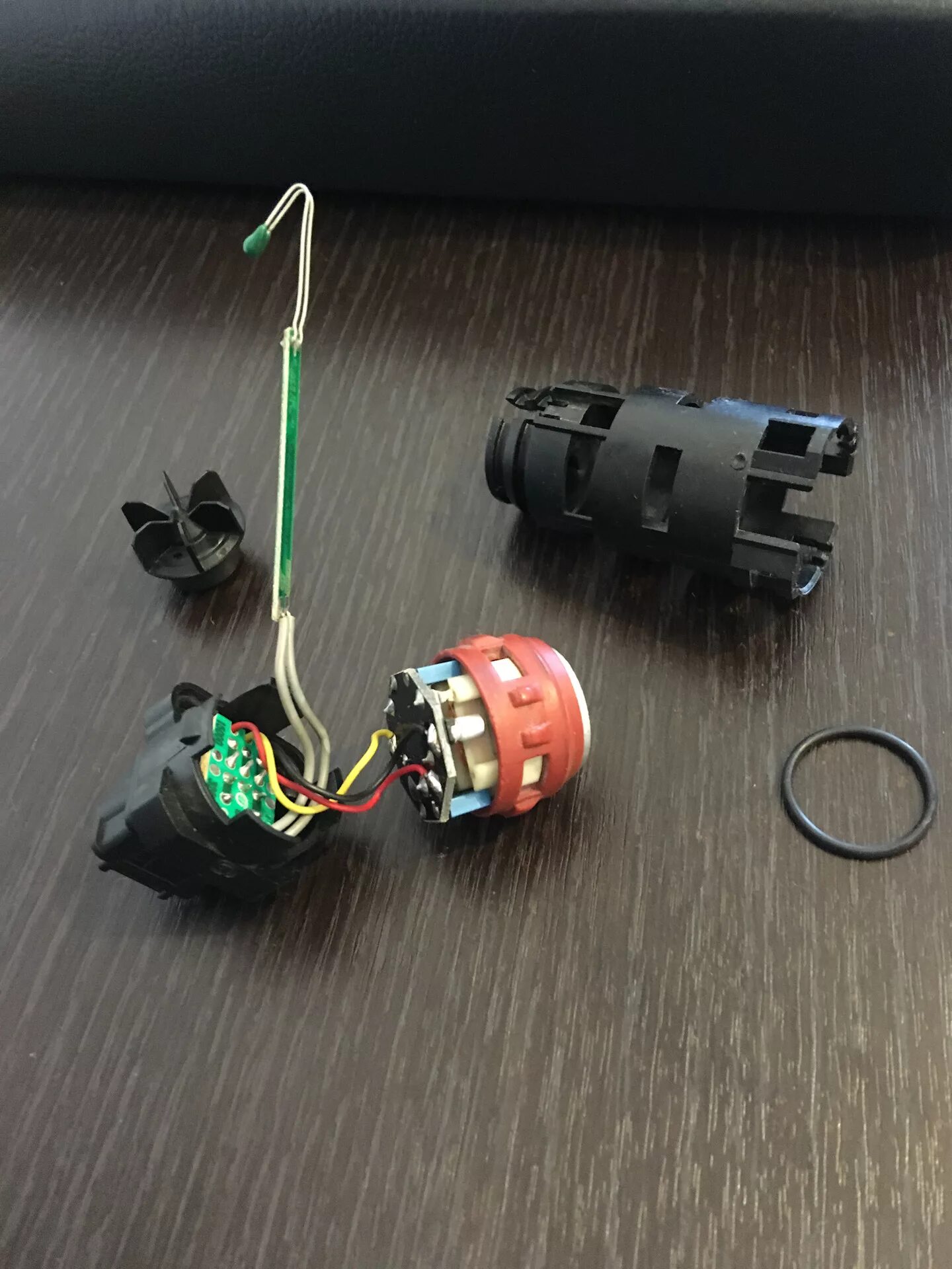 Датчик температуры салона форд фокус 2. Датчик салона форд фокус 2. Датчик температуры воздуха в салоне форд фокус 2. Датчик температуры салона форд фокус 2. Датчик температуры салона форд фокус 2.