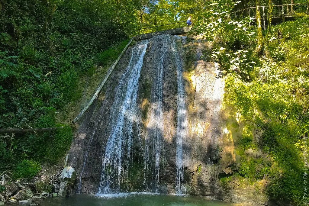 Водопады стоимость. 33 Водопада Сочи. Водопад в Сочи 33 водопада. Экскурсия 33 водопада Адлер. Долина Шахе 33 водопада.