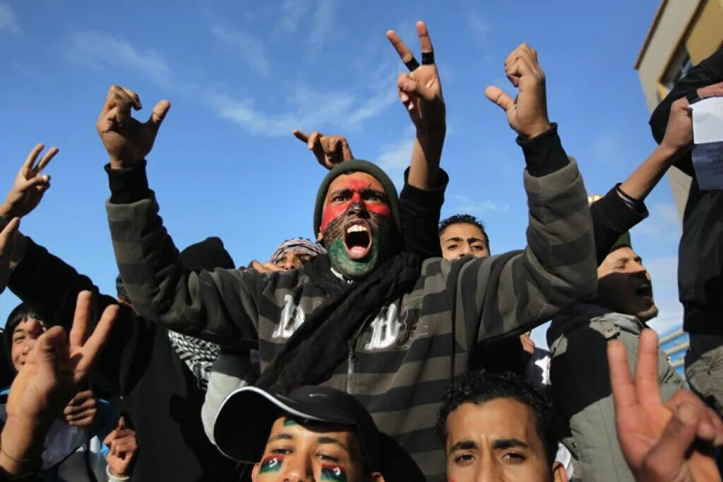 Народы ливии. Арабская Весна Ливия 2011. Ливия 2011 протесты. Арабская Весна в Ливии Каддафи.