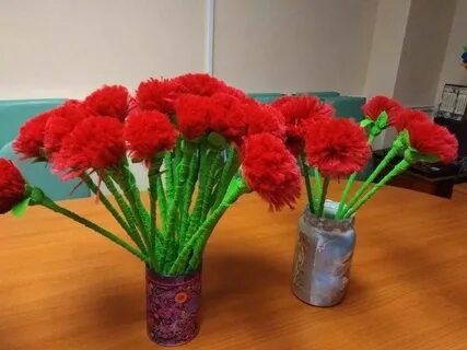 Объемные гвоздики из салфеток