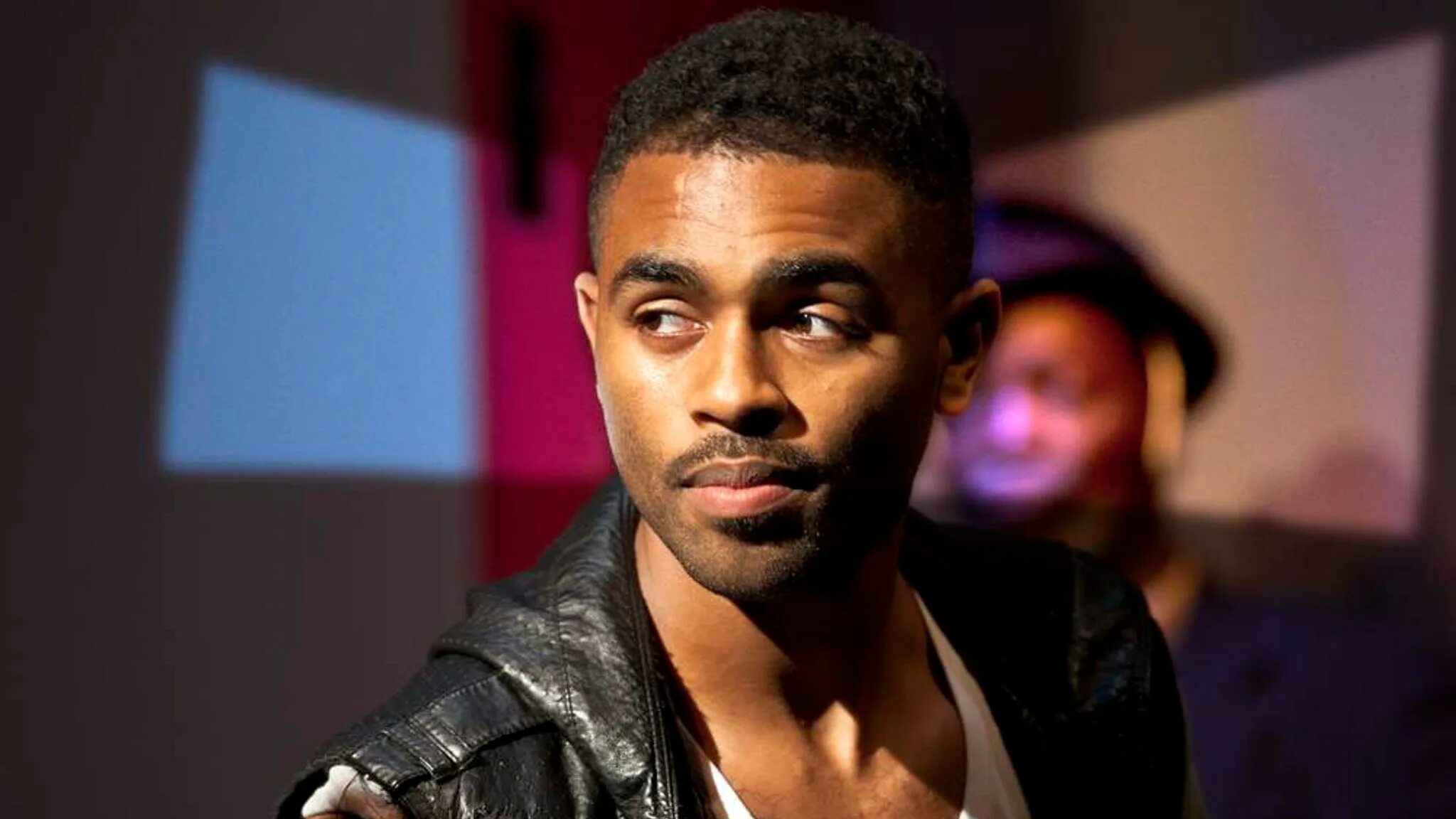 Black exposed. Black exposed. Чернокожие сисси. Kodak black прическа. Black exposed.