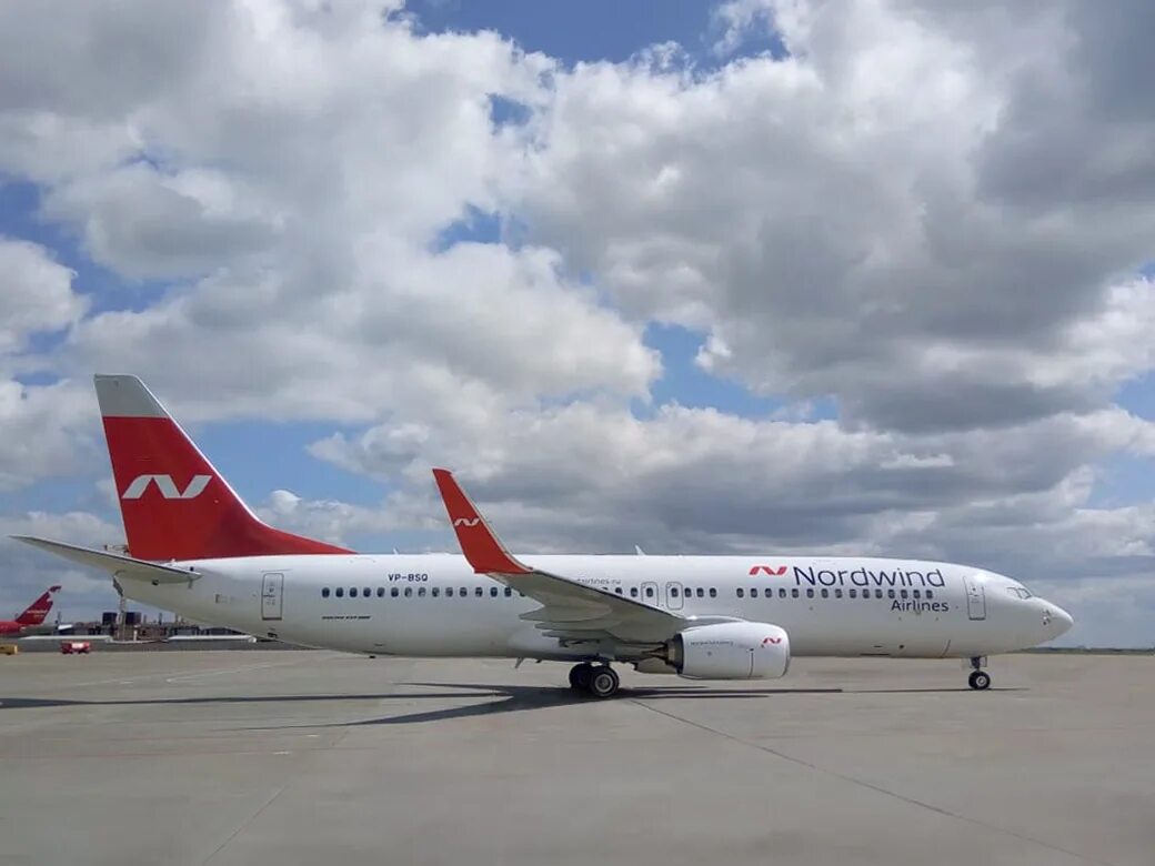 Северный ветер горячая. Боинг 737 Nordwind. Nordwind авиакомпания Boeing 737-800. B738 Nordwind. Самолёт Боинг 737 Норд Винд.