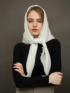 Белый платок женский