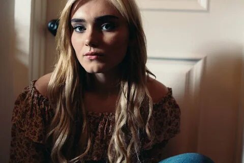 The Italian Rêve - Interview with Meg Donnelly: Acting, Singing and.