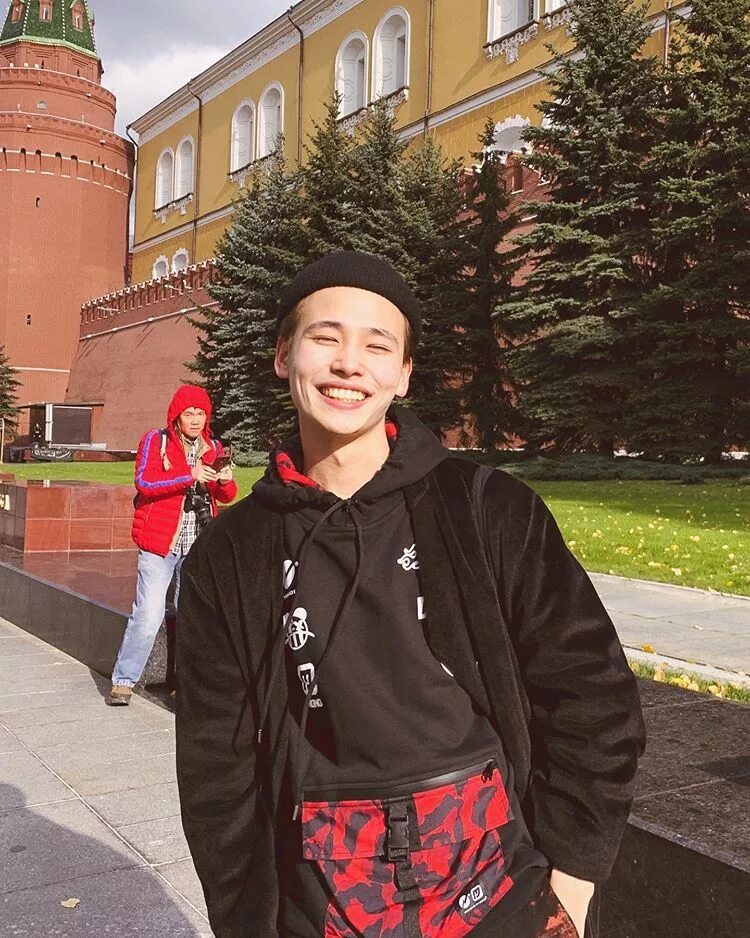 ВЛАД ХОШИН 