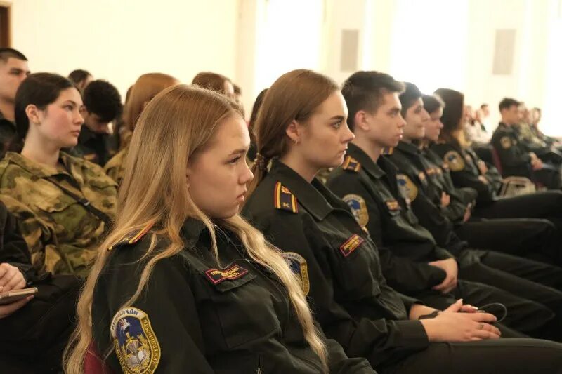 Колледж правоохранительная деятельность. Колледж бурцева белгород. Агу правоохранительная деятельность барнаул. Правоохранительная деятельность профессии. Правоохранительная деятельность колледж.