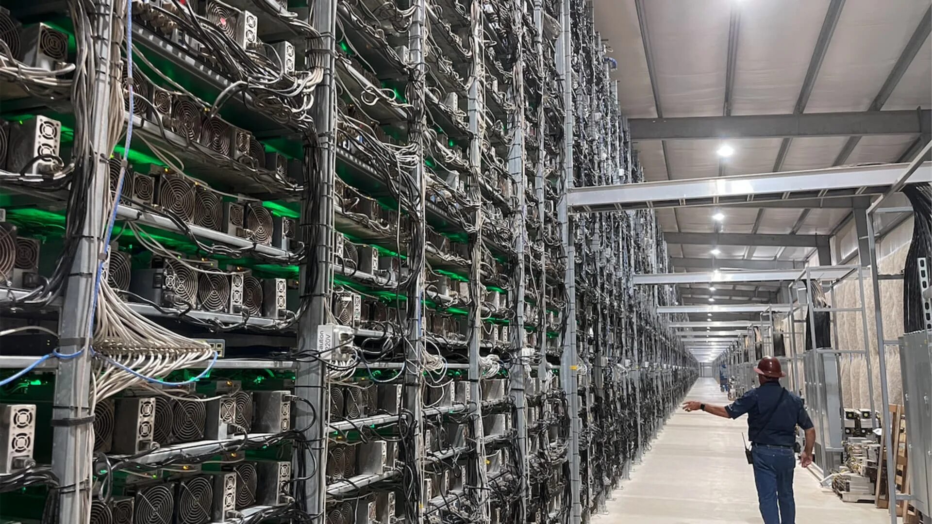 Bitcoin mining crypto miner. Bitcoin mining. биткоин майнинг. майнинг сервер. майнинг ферма.