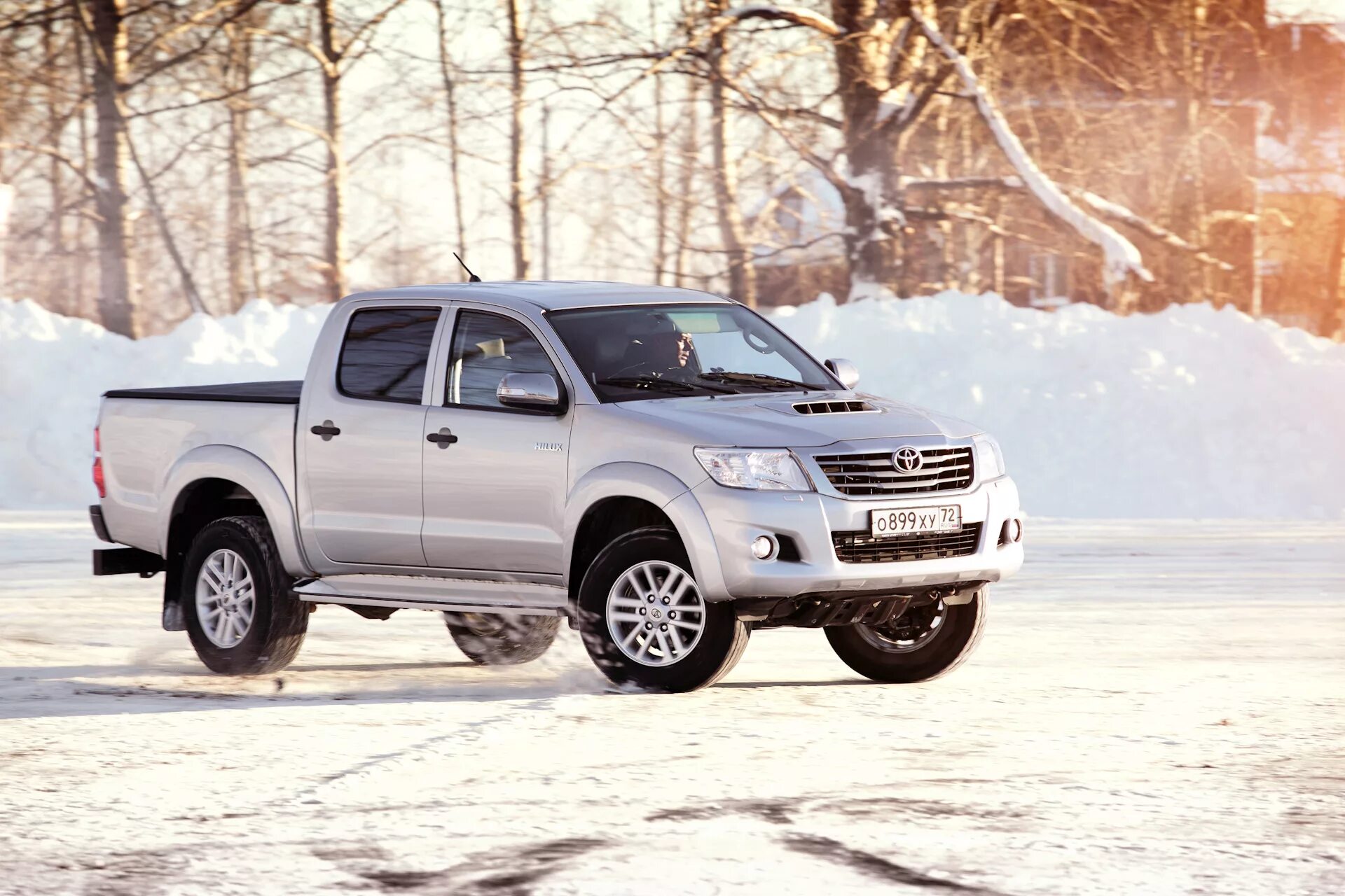 Hilux 2013. Тойота Хайлюкс 2013. Hilux spg9. Hilux лифт. Куплю тойоту б у хайлюкс