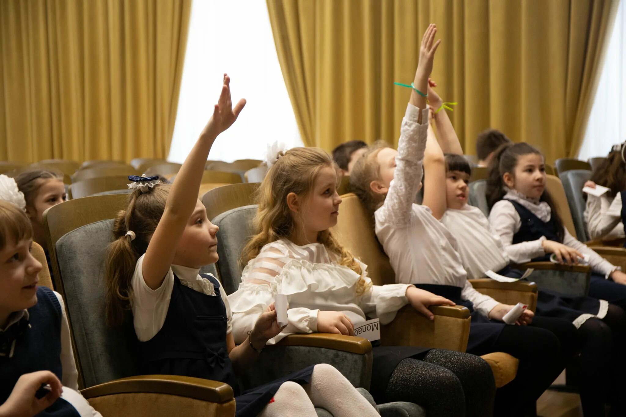 лицей пьера кубертена 211. пьера де кубертена 211. лицей 211 центрального района пьера. лицей пьера де кубертена. лицей пьера де кубертена спб.