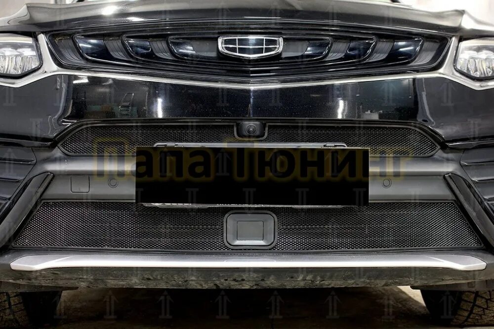 Защита geely tugella. Решетка радиатора geely tugella. gapp009fy11 защитная сетка радиатора внутренняя tugella. защитная сетка радиатора geely monjaro клипсы.