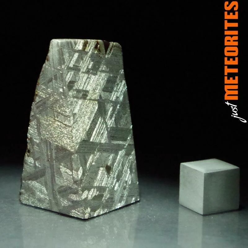 метеорит муонионалуста. муонионалуста muonionalusta. метеорит muonionalusta. видманштеттеновы фигуры. метеорит швеция муонионалуста.