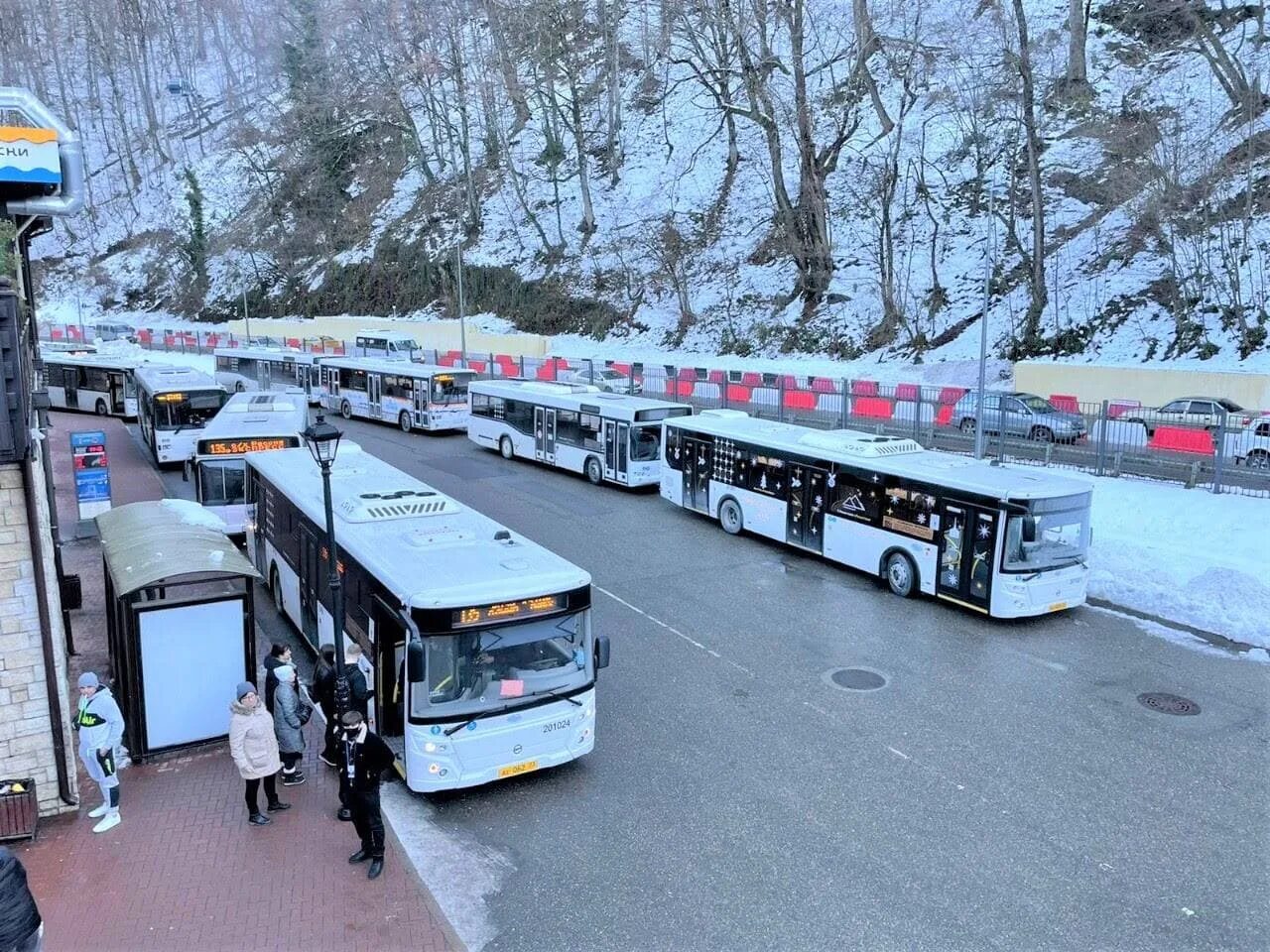 Сочинский автобус лиаз. Сочи транспорт 2021. Сочи автотранспорт. Сочи автотранспорт. Сочи автотранспорт.
