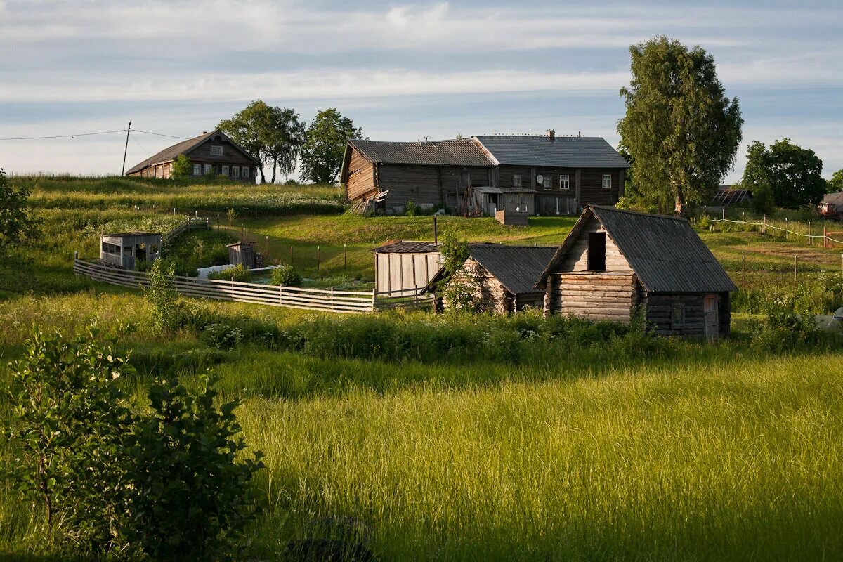 Село это. Деревня. Деревня село. Деревни России. Старые дома в деревне.