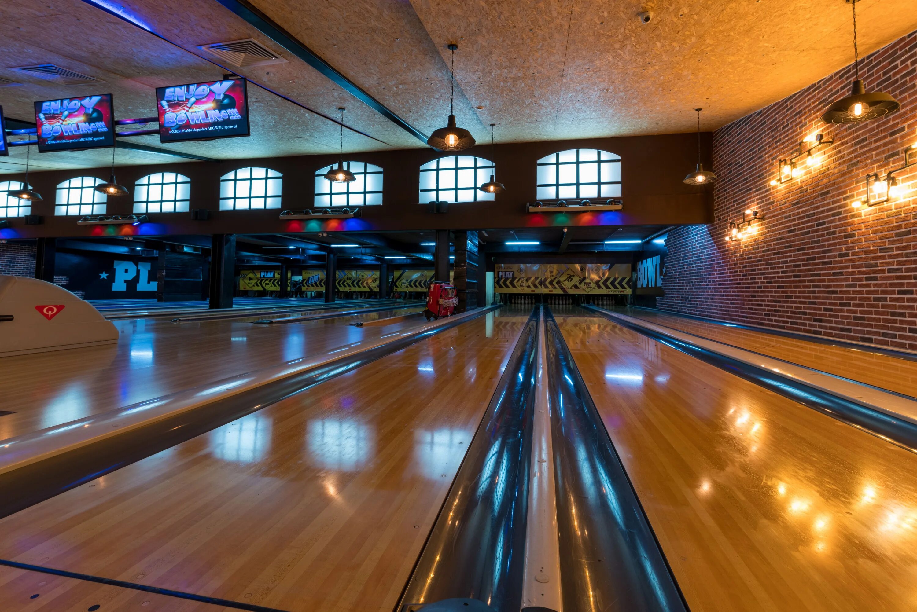 седьмое небо боулинг. каменск уральский октябрьский боулинг. седьмое небо боулинг. седьмое небо боулинг. детский боулинг каменск-уральский.